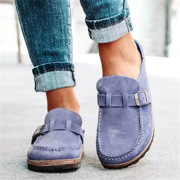 Damen Retro-Slipper in Blau, bequem und lässig, ideal für Alltag und Freizeit. Erhältlich in Übergrößen bis 43. Perfekte Wahl für stilvolle Frauen.